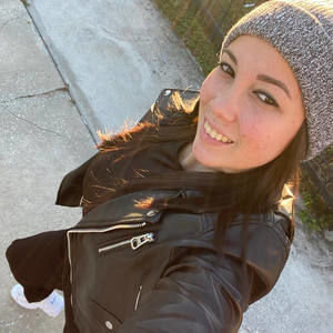 Meet your Posher, Daniela